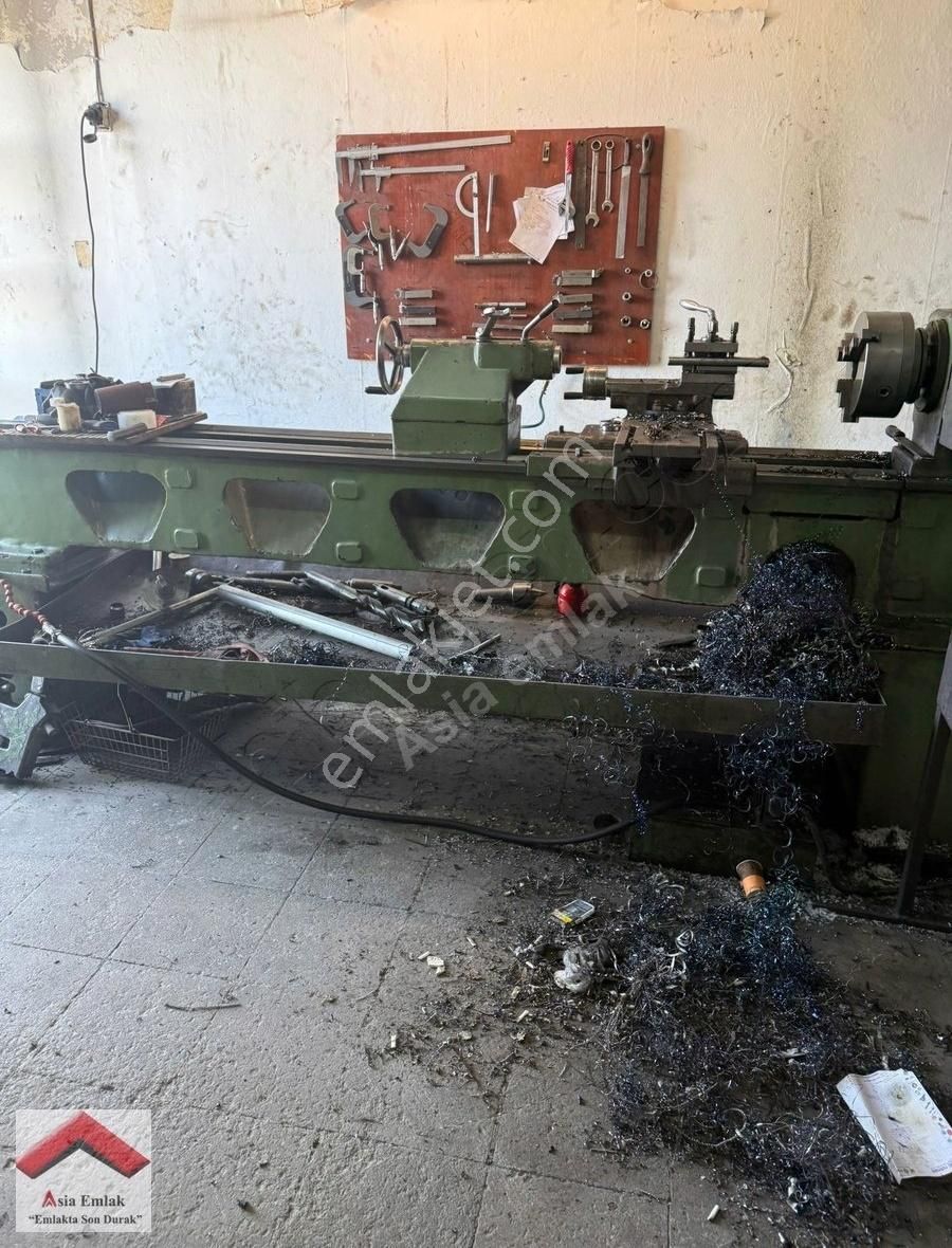 Gebze Hasköy Sanayi Sitesinde 2 Katlı 150 M2 Satılık Dükkan