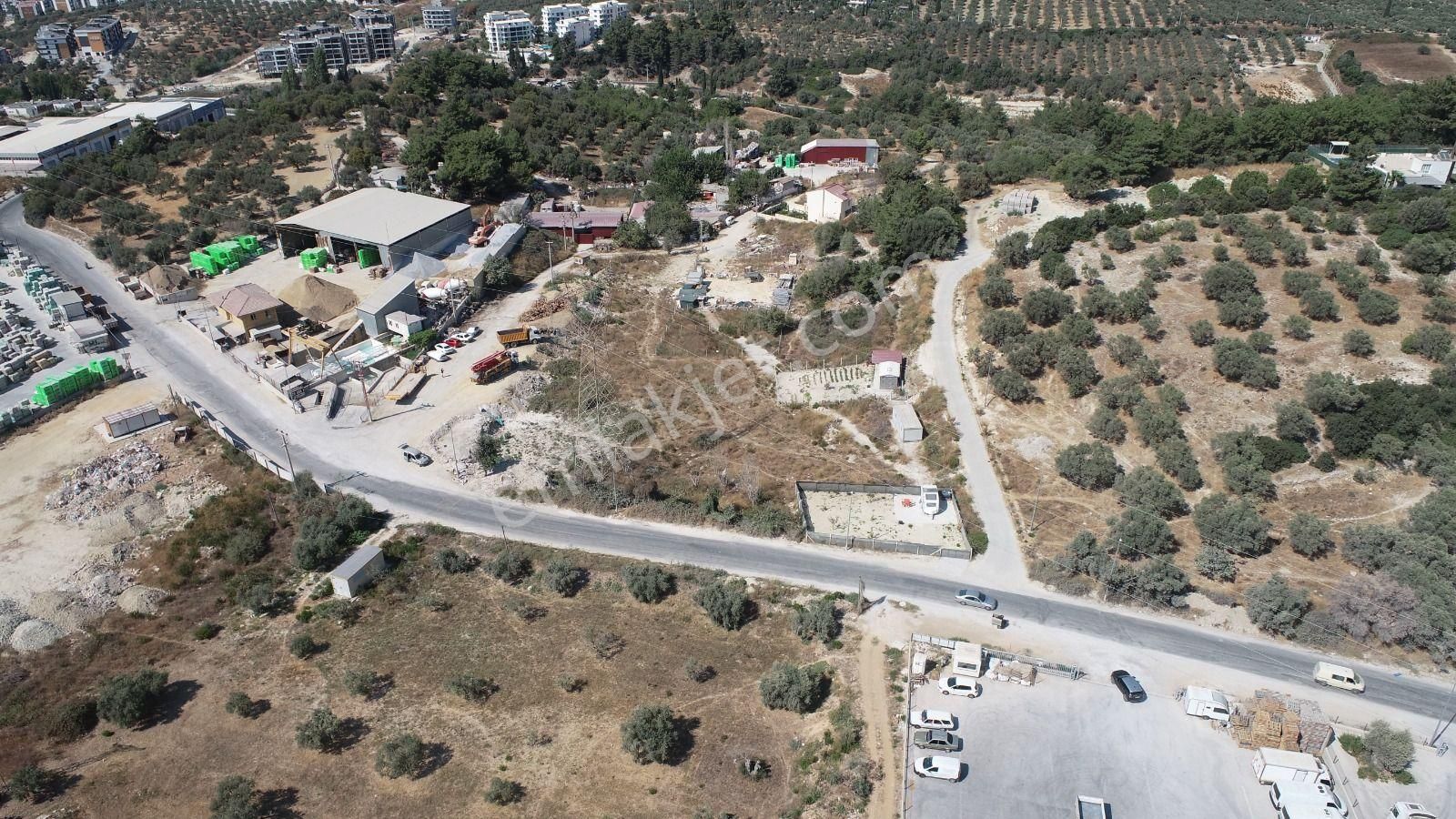 Satılık Kuşadası'nda 369m² İmarlı Arsa - Görsel 4