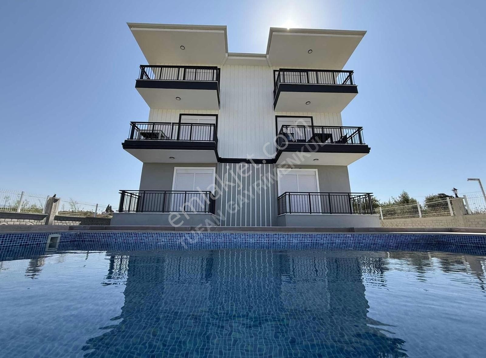 Evrensekide Yatırım Fırsatı Sıfır Havuzlu Devasa 1+1 Daire - Görsel 24