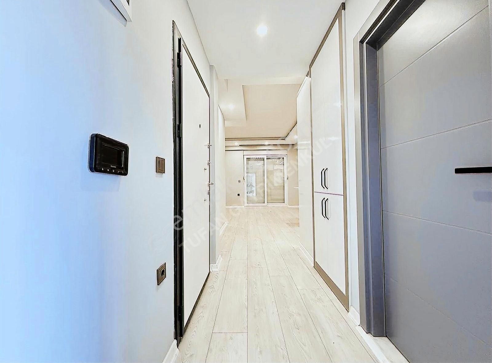 Evrensekide Yatırım Fırsatı Sıfır Havuzlu Devasa 1+1 Daire - Görsel 24