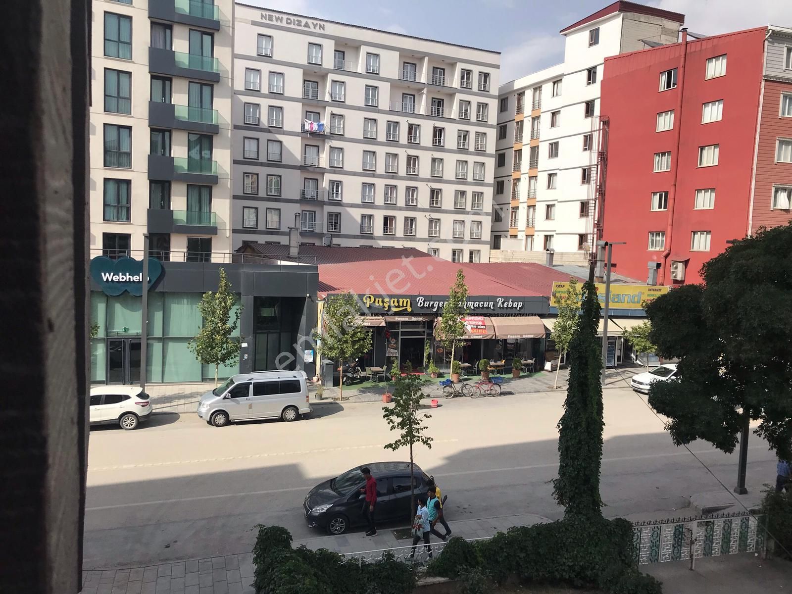 Business Keys'ten 3 Bloklu Sitede Eşyalı Konforlu 1+1 Daire..