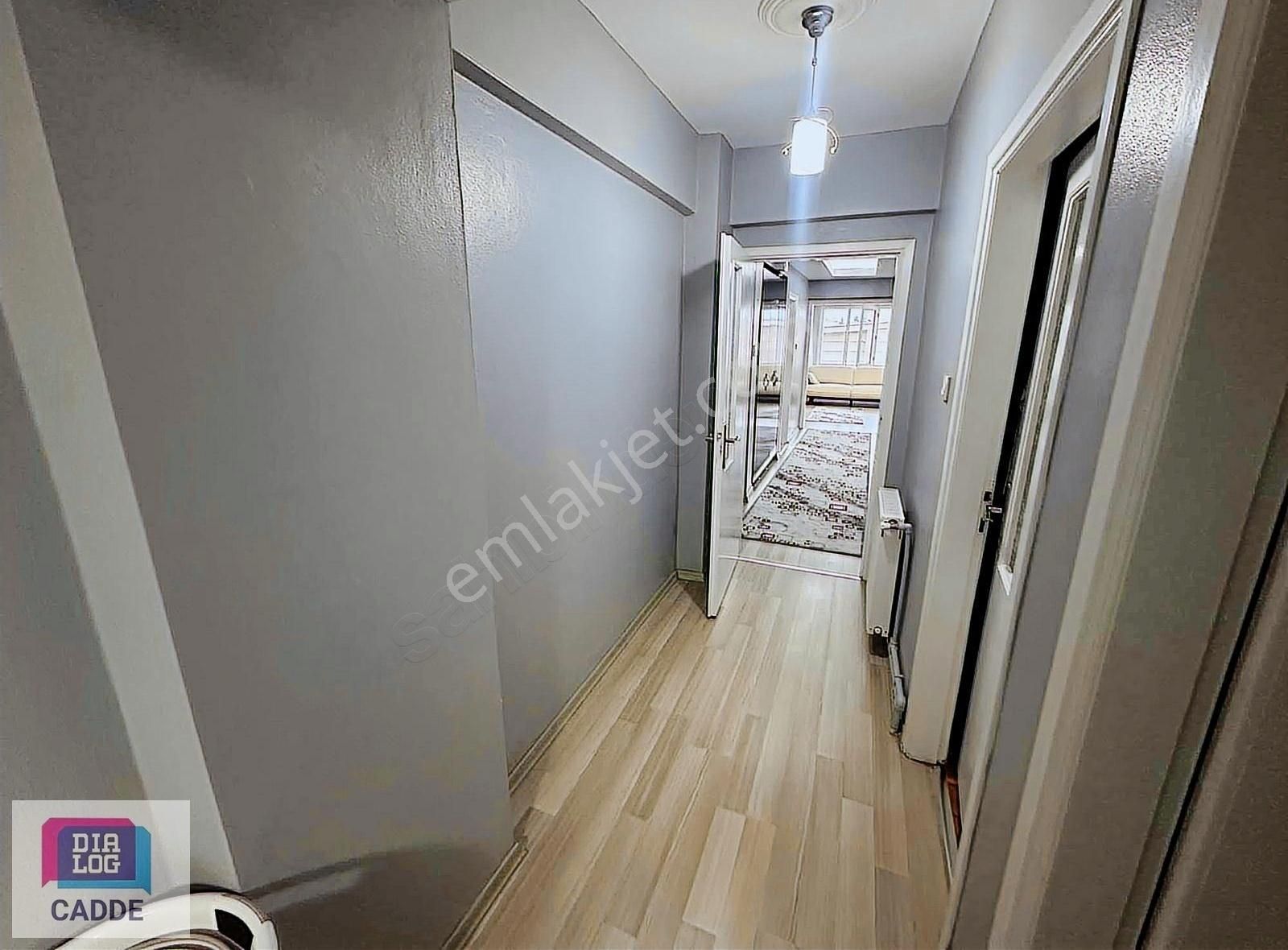 Tatlıkuyu' Da Emsalsiz Kullanışlı 3+1 Ara Kat Satılık Daire - Görsel 2