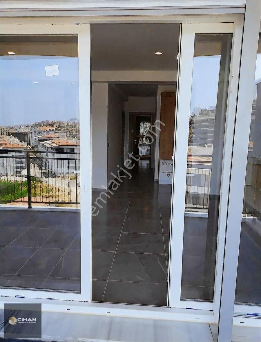 Kuşadası Değirmendere Mahallesi'nde Önü Açık Satılık 2 + 1 Daire - Görsel 12