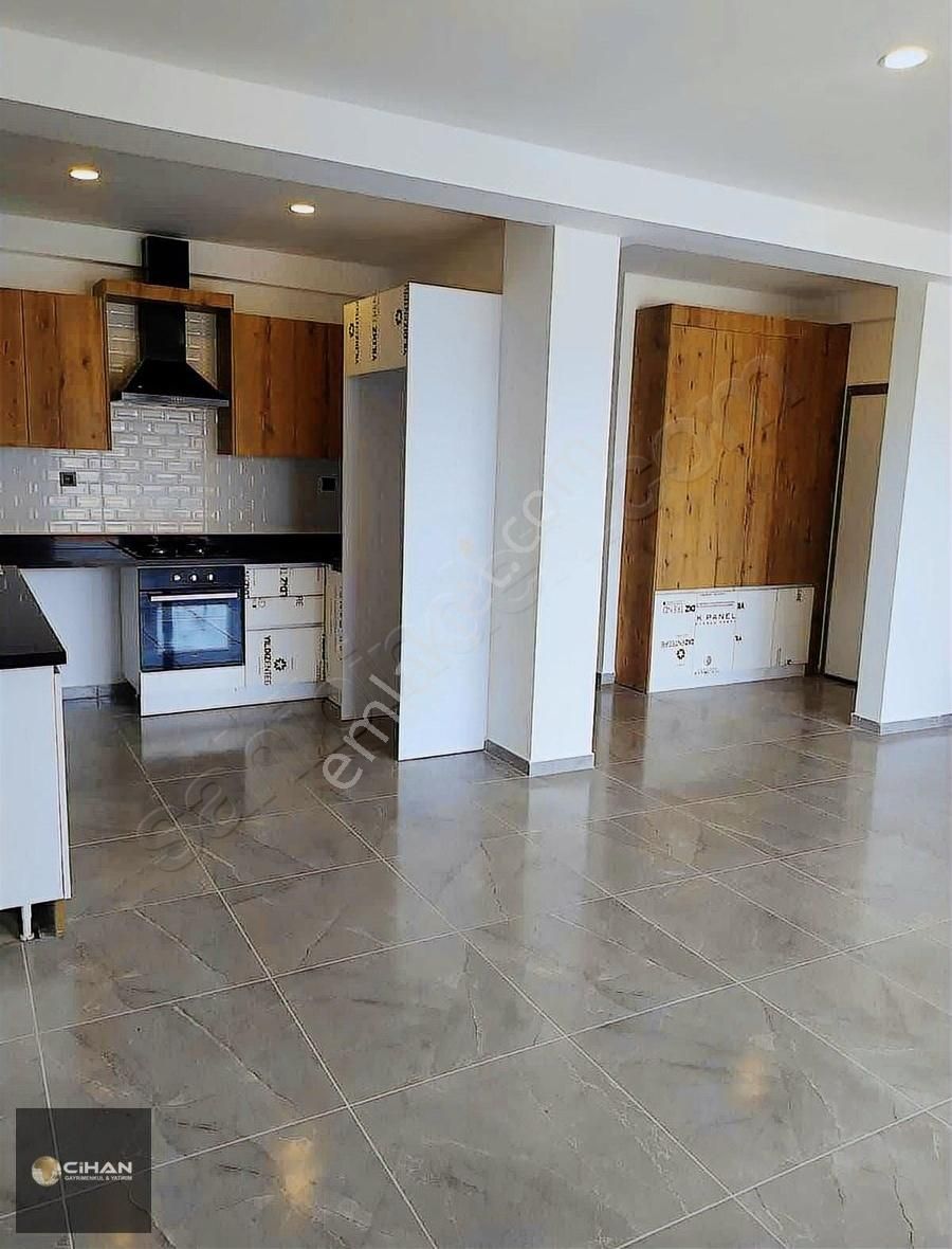 Kuşadası Değirmendere Mahallesi'nde Önü Açık Satılık 2 + 1 Daire - Görsel 27