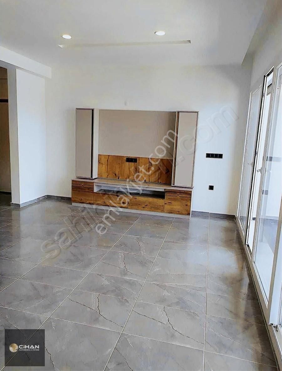 Kuşadası Değirmendere Mahallesi'nde Önü Açık Satılık 2 + 1 Daire - Görsel 34