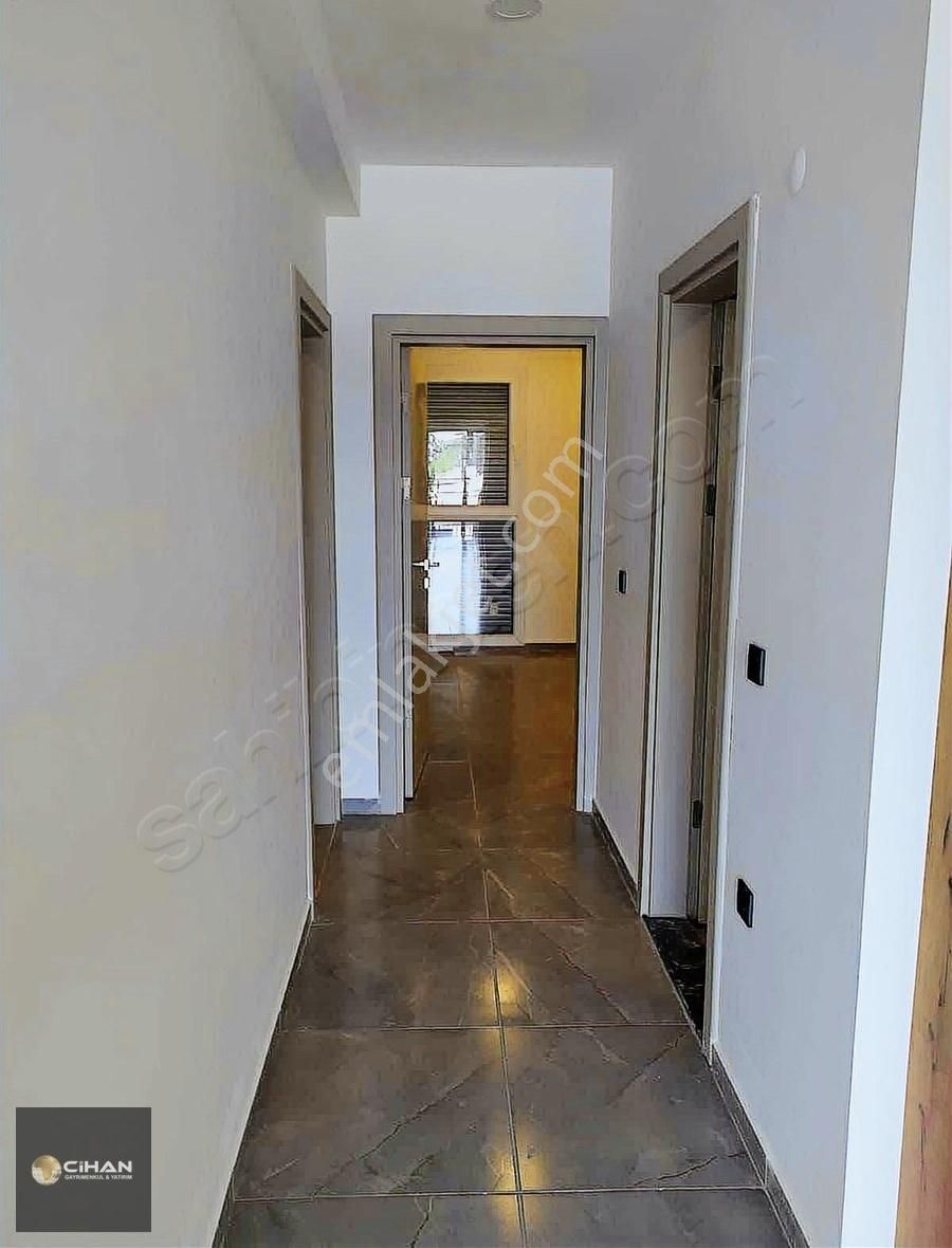 Kuşadası Değirmendere Mahallesi'nde Önü Açık Satılık 2 + 1 Daire - Görsel 32