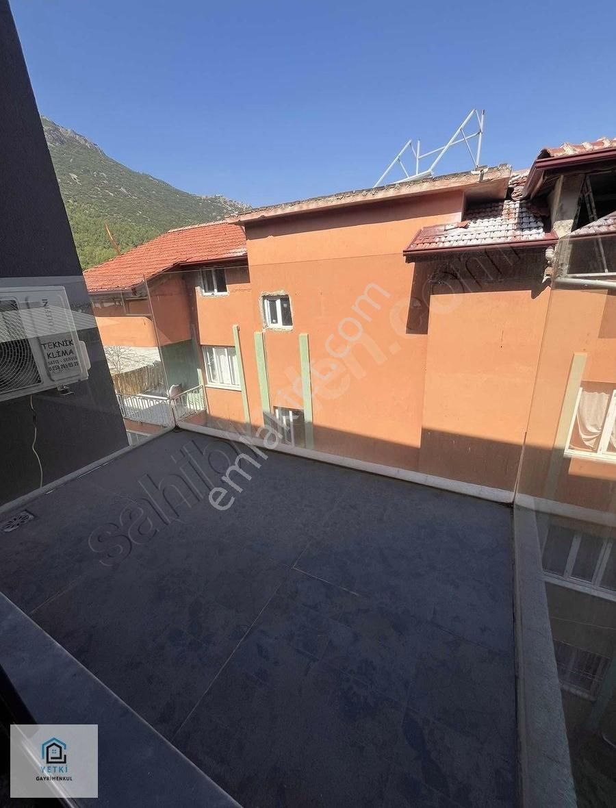 Öğretmen Evi Yakını 1+1 Kiralık Aapr