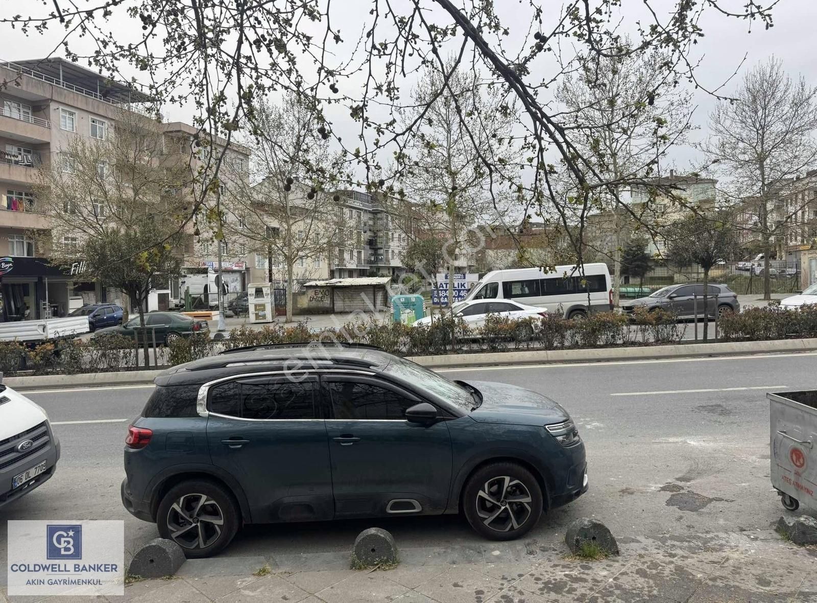 Sancaktepe 'de Ticari+konut İmarlı Müstakil Parsel Arsalar