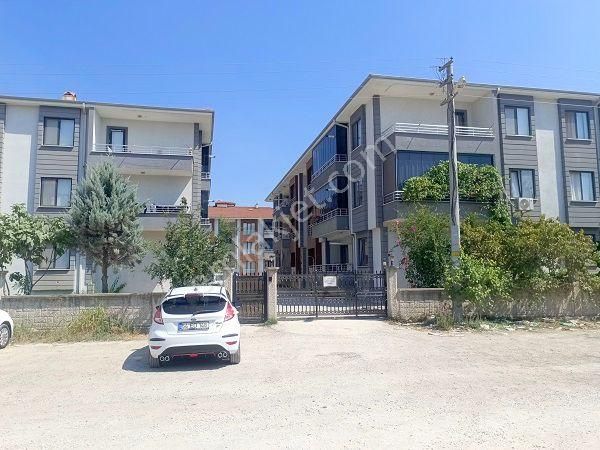 Çiftçi Emlak'tan Arifiye Fatih Mh Ara Kat 135 M² 3+1 Site İçi Kiralık Daire