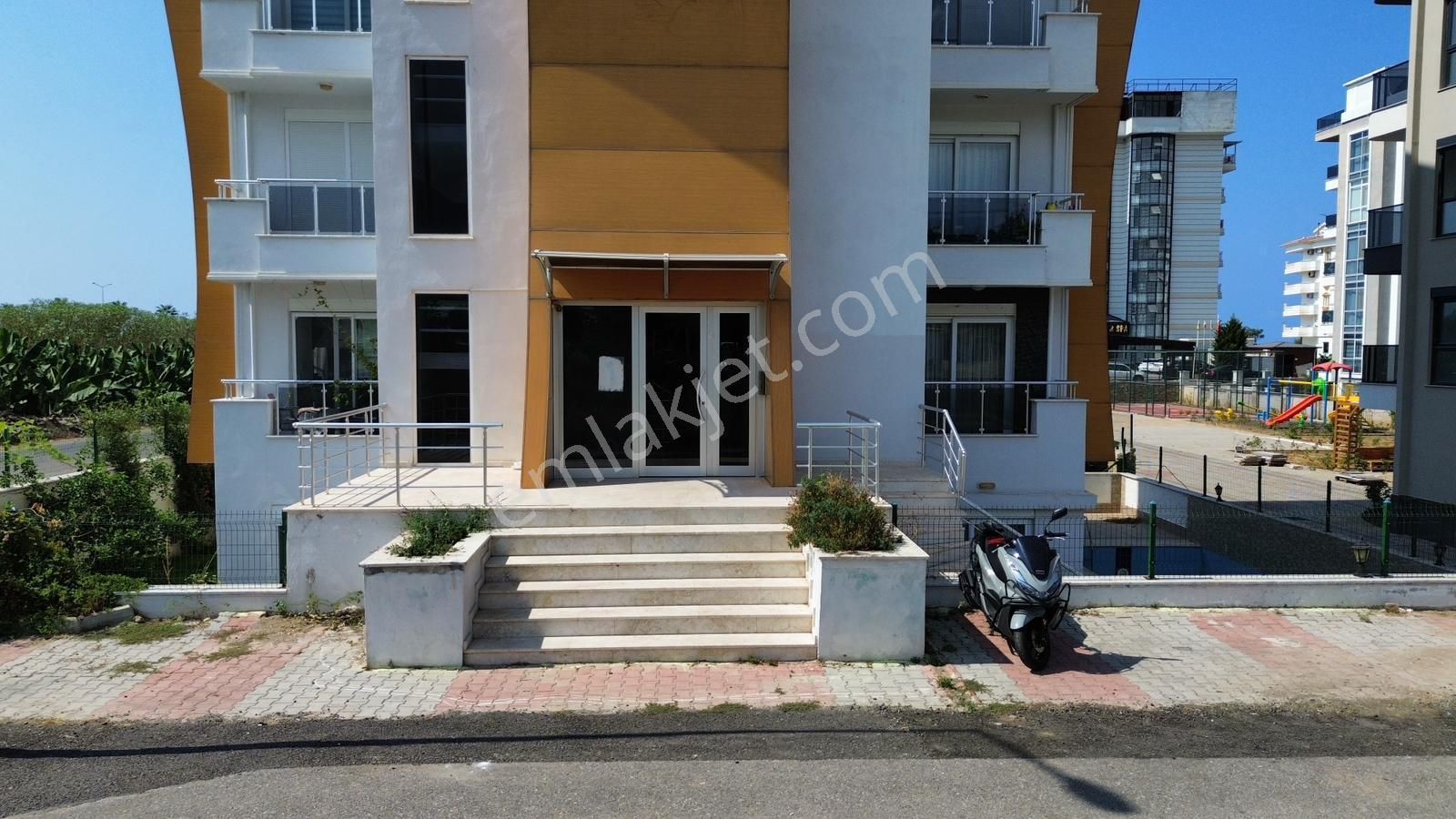 Kestel Mahallesi’nde Satılık 2+1 Ayrı Mutfak Bahçe Dubleks Daire - Görsel 25