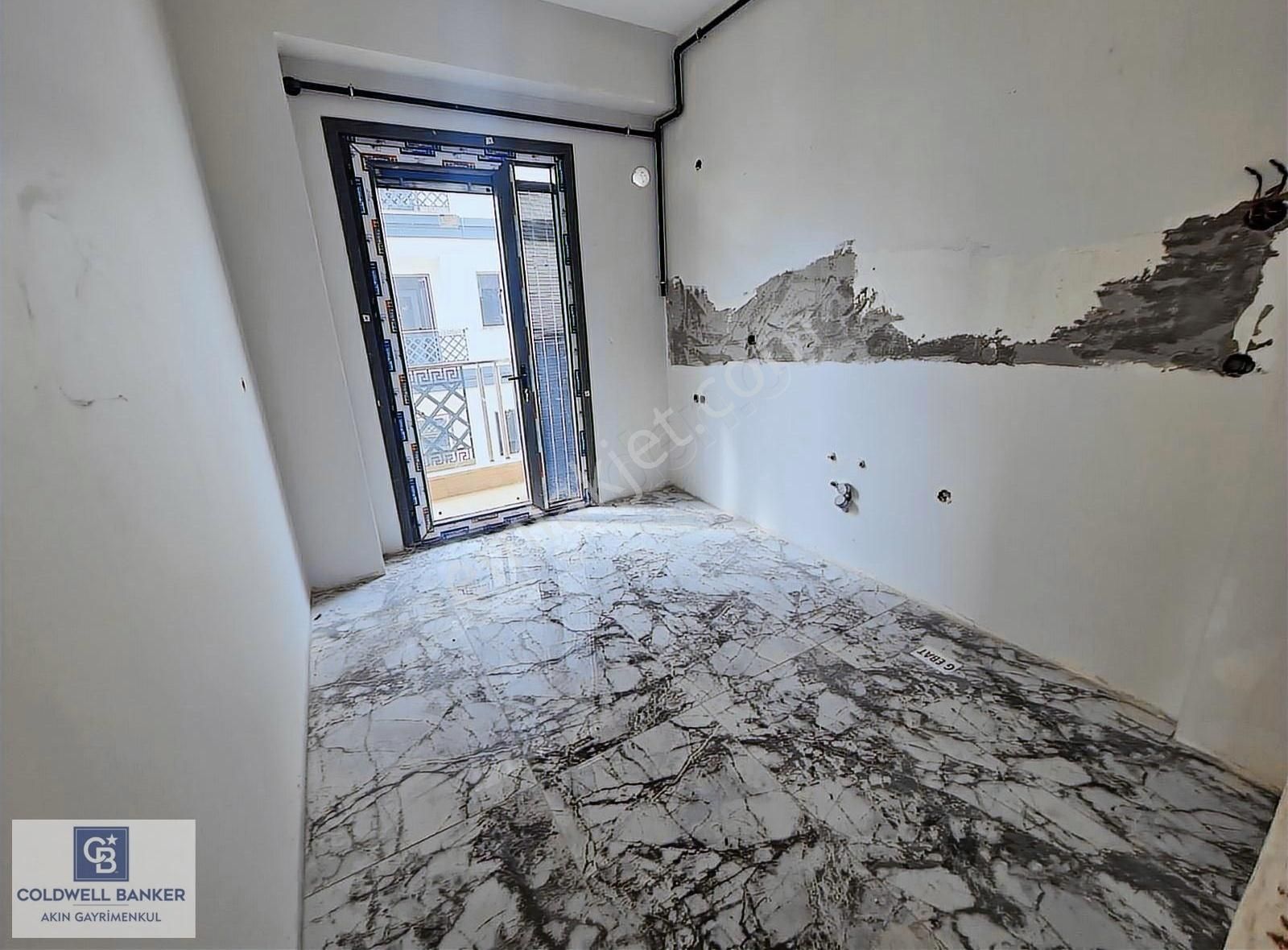 Site İçerisinde Satılık Ara Kat Daire (kapalı Otoparklı)