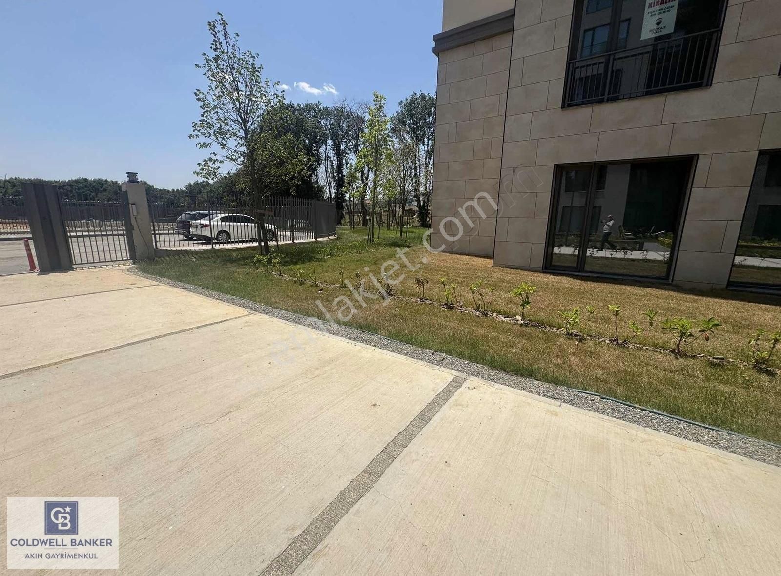 Emlak Konut Çınarköy Projesi 1+1 Bahçe Katı Kiralık Daire