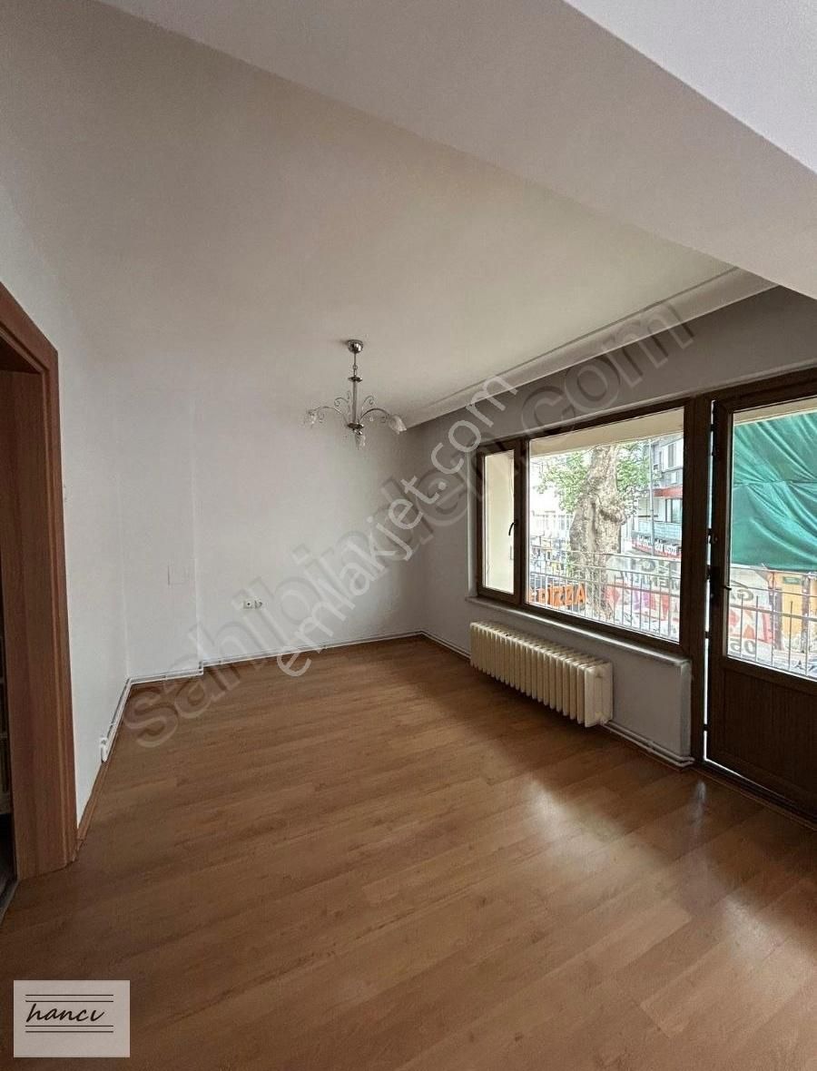 Hancı Gayrimenkul'den Çekirge Meydanında Ferahkiralık 3+1 Daire