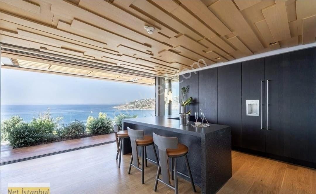 Yalıkavakta Özel Plajlı Ultra Lüks Satılık 5+1 Villa - Görsel 7