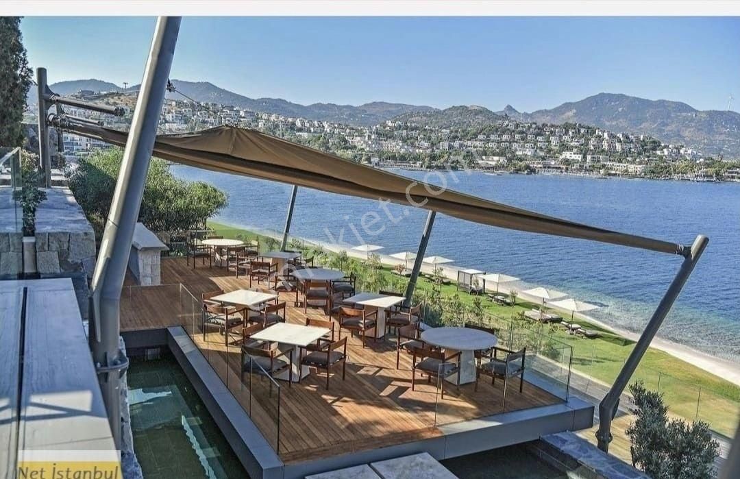 Yalıkavakta Özel Plajlı Ultra Lüks Satılık 5+1 Villa - Görsel 5