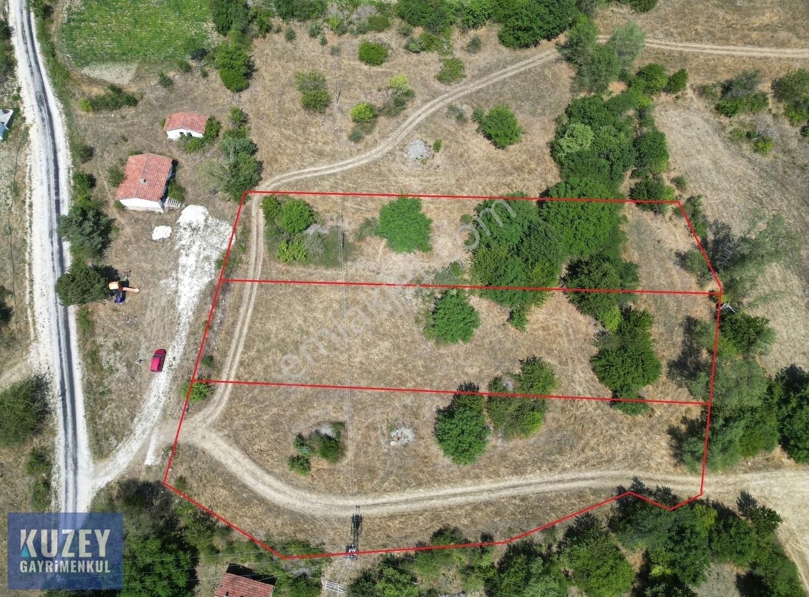 Bolu Merkez Mesciçele Köy Yerleşik Alanda Satılık Araziler