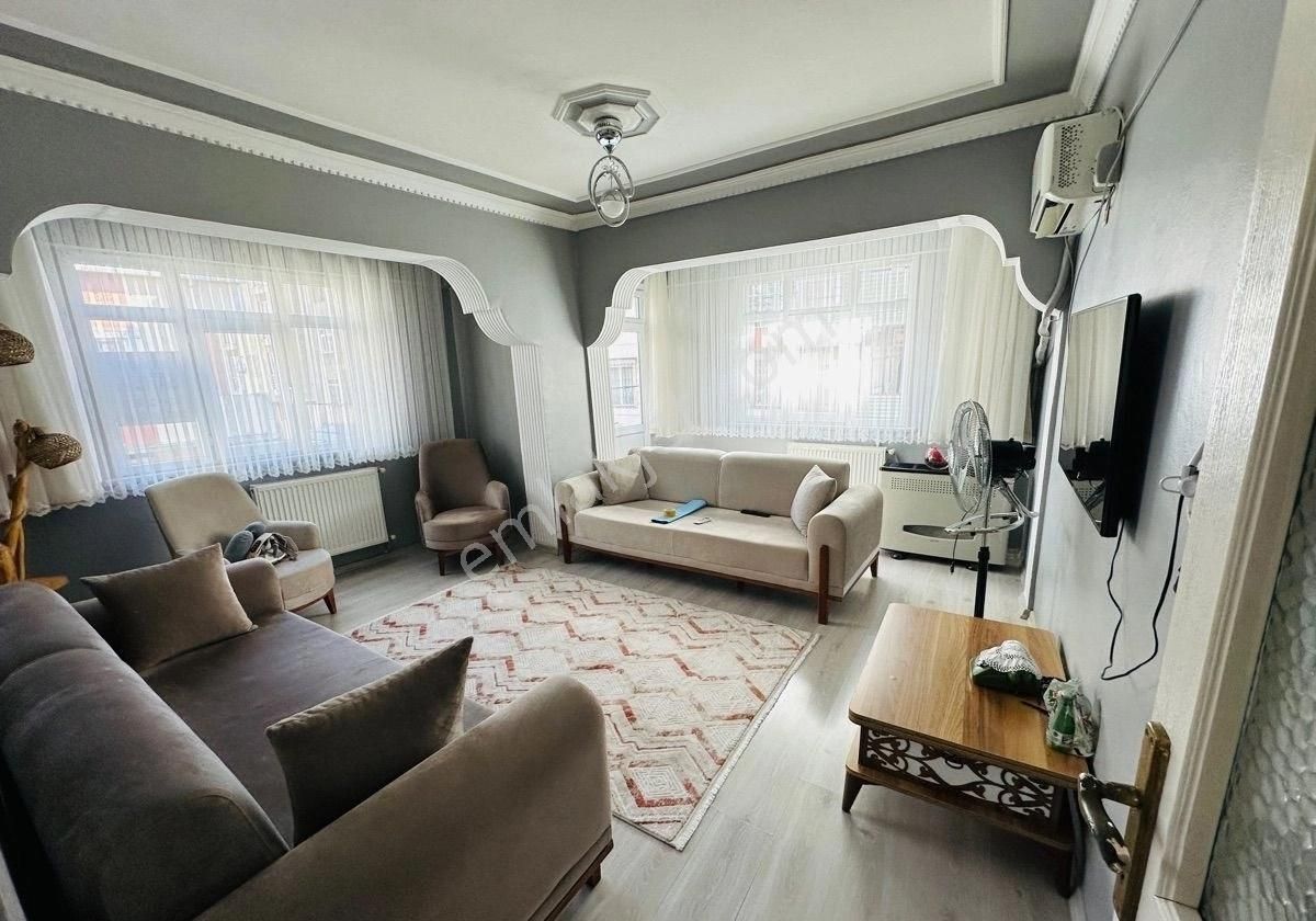Yenikent Mahallesinde Satılık Daire