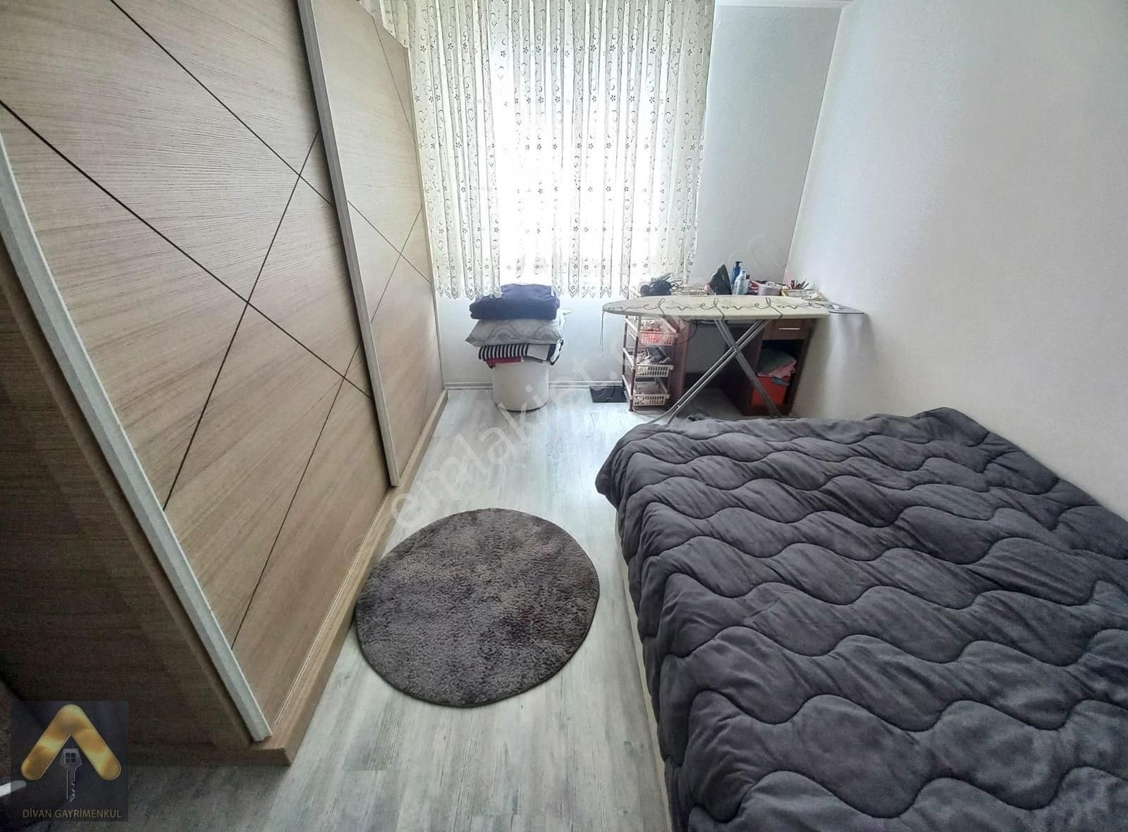 Divan Gayrimenkul Cumhuriyet Mah. 1+1 55m2 Satılık Daire