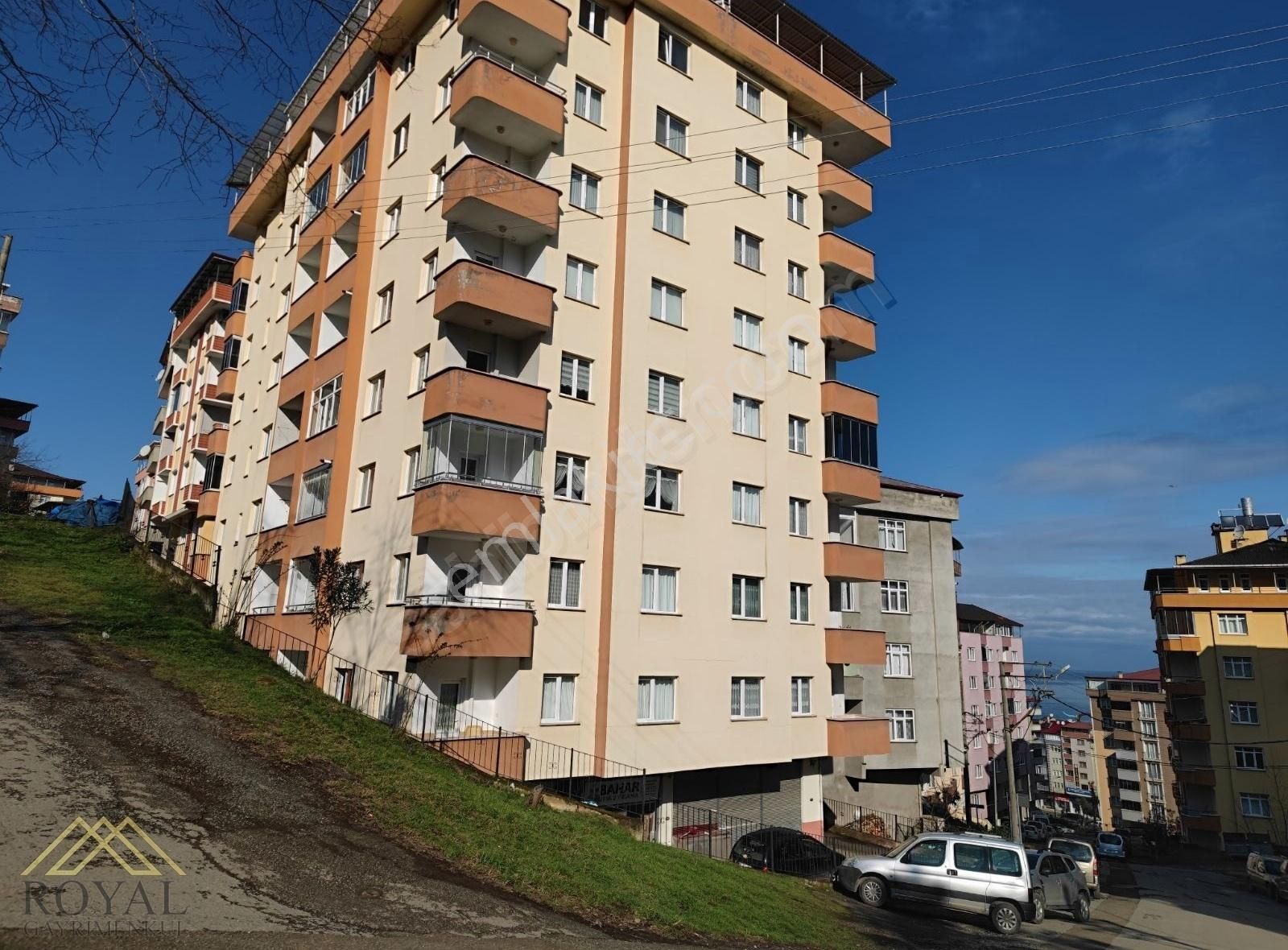 Royal'den Yomra'da İki Daire Tek Fiyat! - 325m² Yatırım Fırsatı!