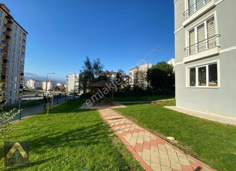 Divan Gayrimenkul Derinlife Sit.100 M2 2+1 Kullanışlı Daire !!!