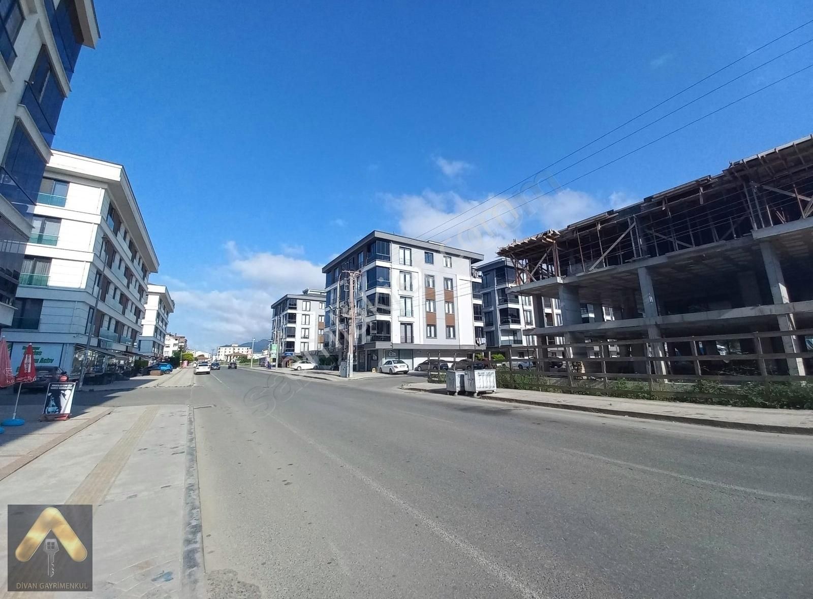 Divan Gayrimenkul Cumhuriyet M Evinpark St.50m2 1+1 Eşyalı Daire