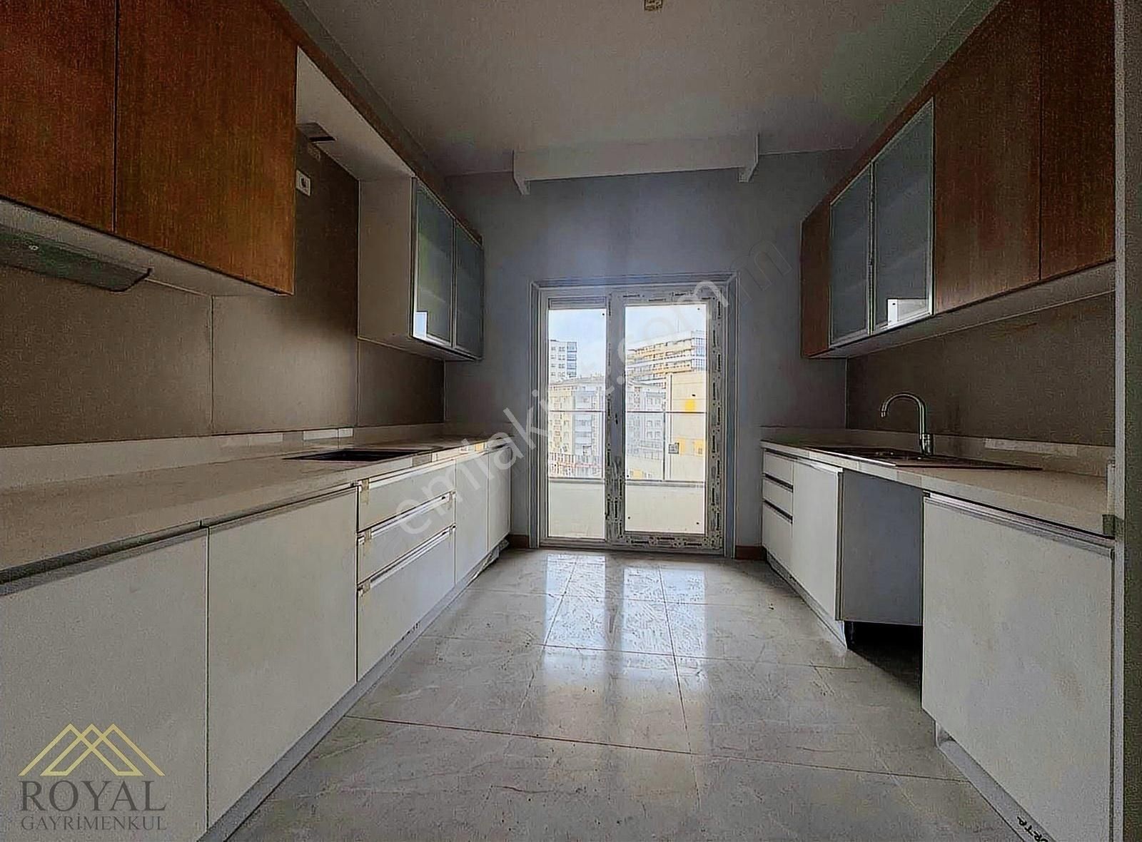 Trabzon Kaşüstü Merkez Avrupark Evlerinde Kiralık Sıfır Daire