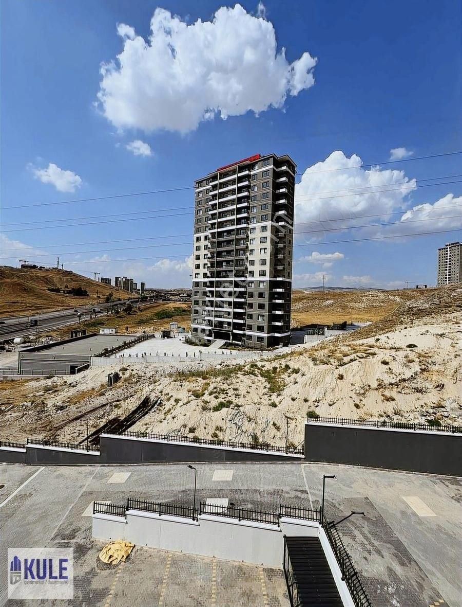 Susuz'da Meydan Göksu'da 9.katta 2+1 Ebeveyn Banyolu Sıfır Daire
