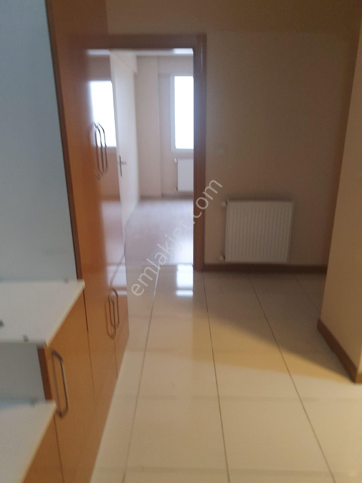 Orta Mahalle 2+1 Ferah Daire - Görsel 13