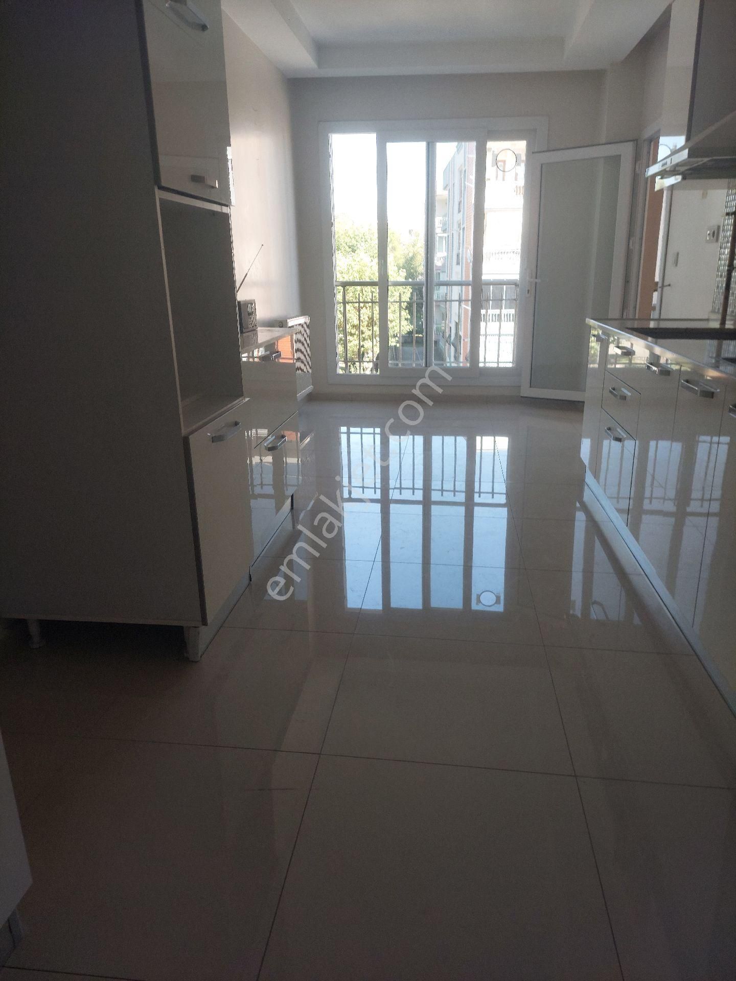 Orta Mahalle 2+1 Ferah Daire - Görsel 24