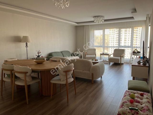 Çankaya Bağcılar Mahallesinde Site İçinde 4+1 Satılık Lüks Daire