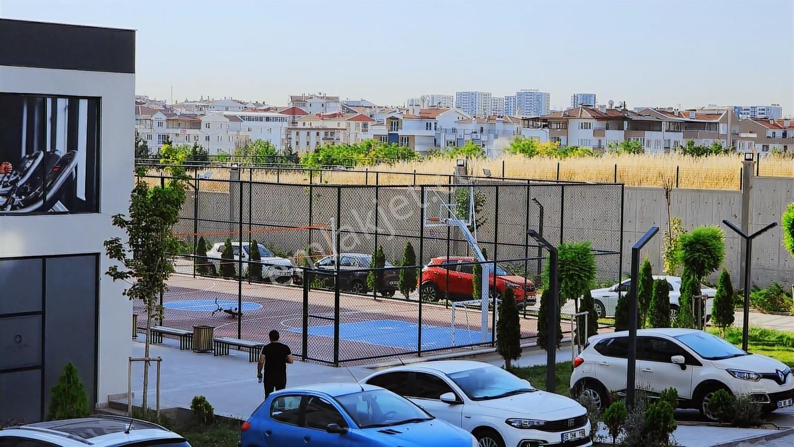 Referans Ankara Konutları'nda 2+1 Satılık Daire