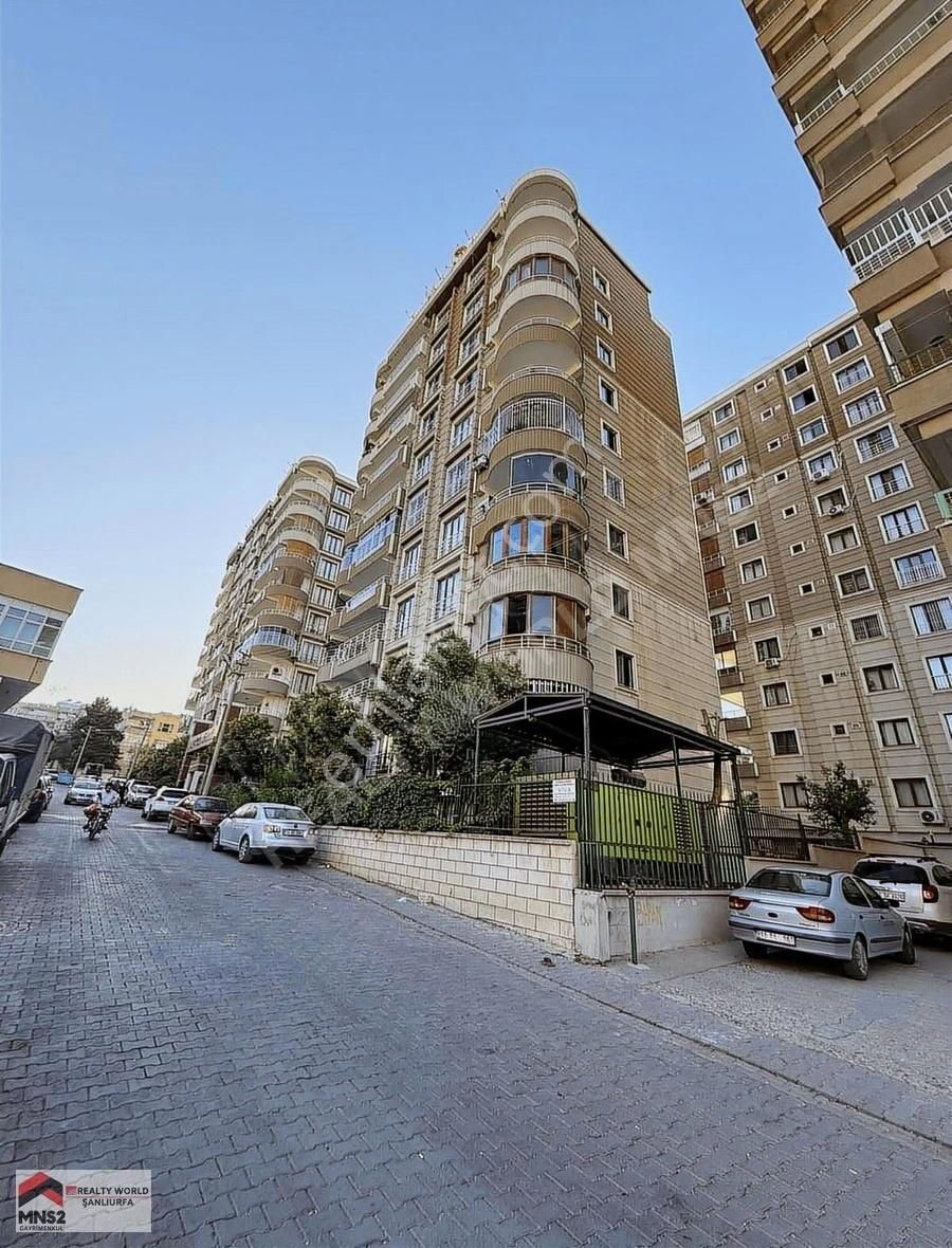Mns2 Yakup'tan İpekyol Mahallesinde 4+1 Satılık Daire