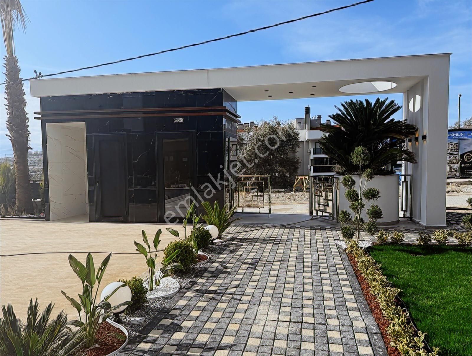 Kuşadası Merkezde Havuzlu Sitede 1+1 65 M2 Sıfır Daire - Görsel 14