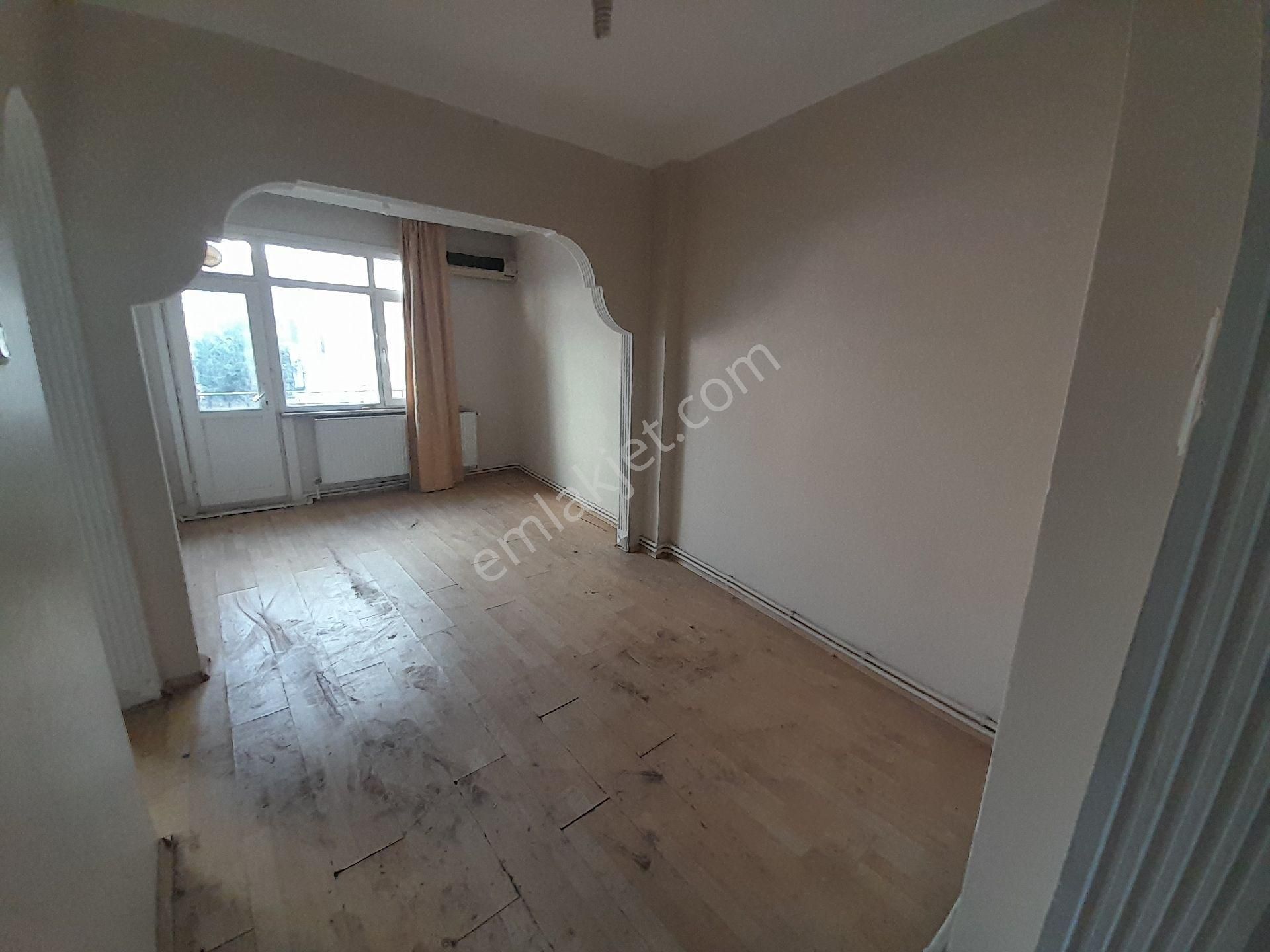 Kocamustafapaşa Vidin Caddesi Kat 1 Çıftcephe 2+1 Kıralık Daıre