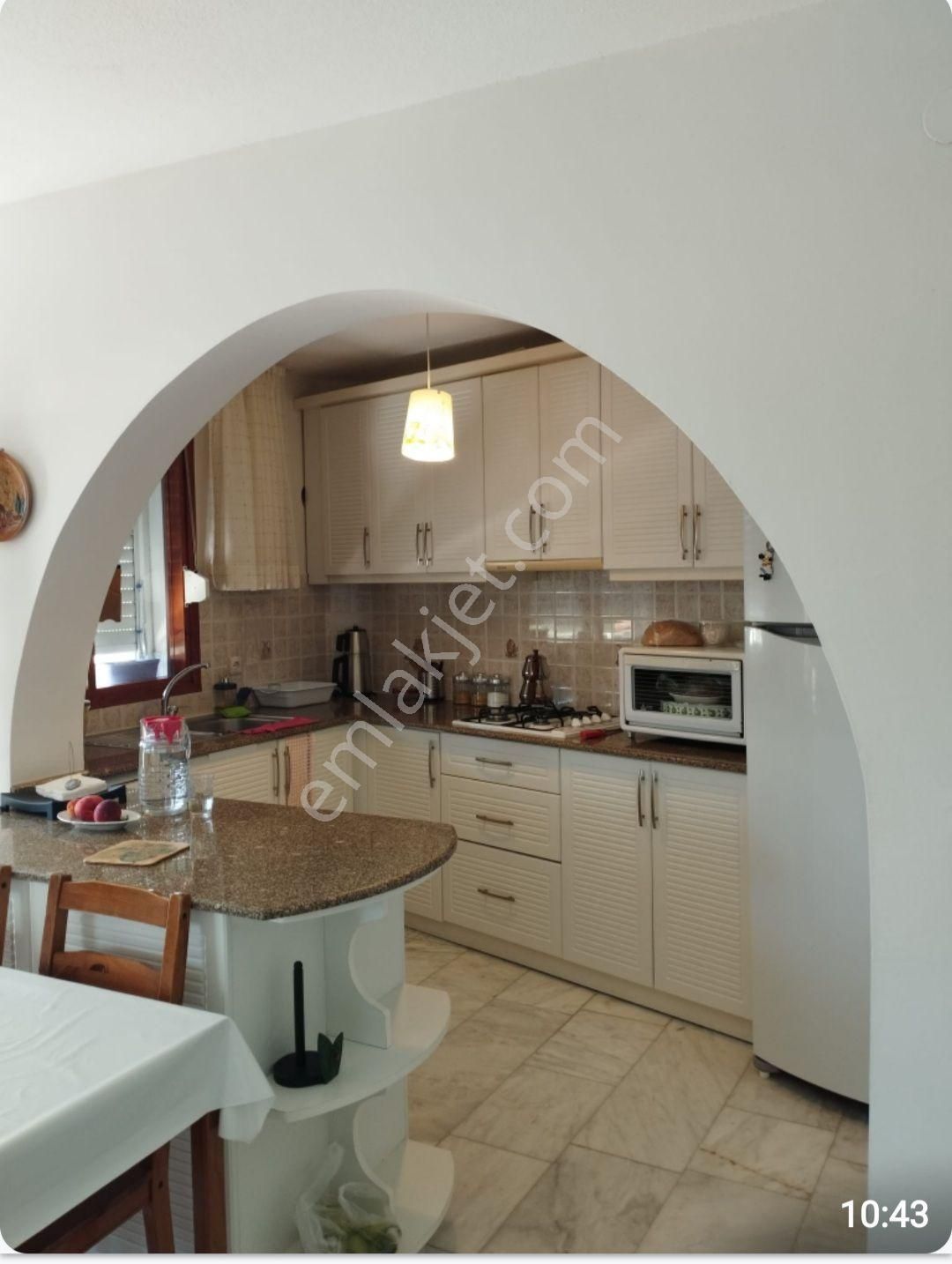 Deniz'e Sıfır Sitede 2+1 Muhteşem Daire - Görsel 10