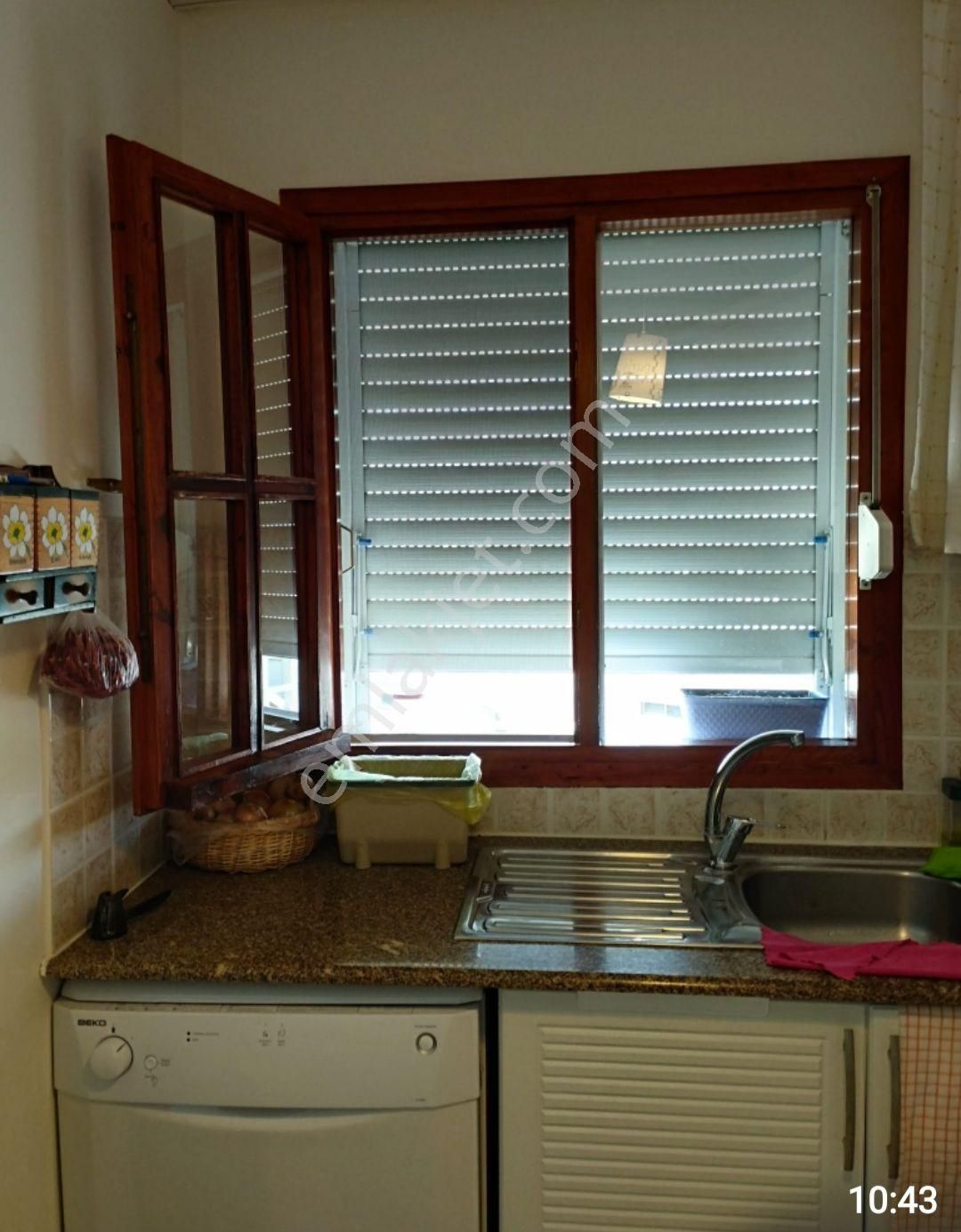 Deniz'e Sıfır Sitede 2+1 Muhteşem Daire - Görsel 2