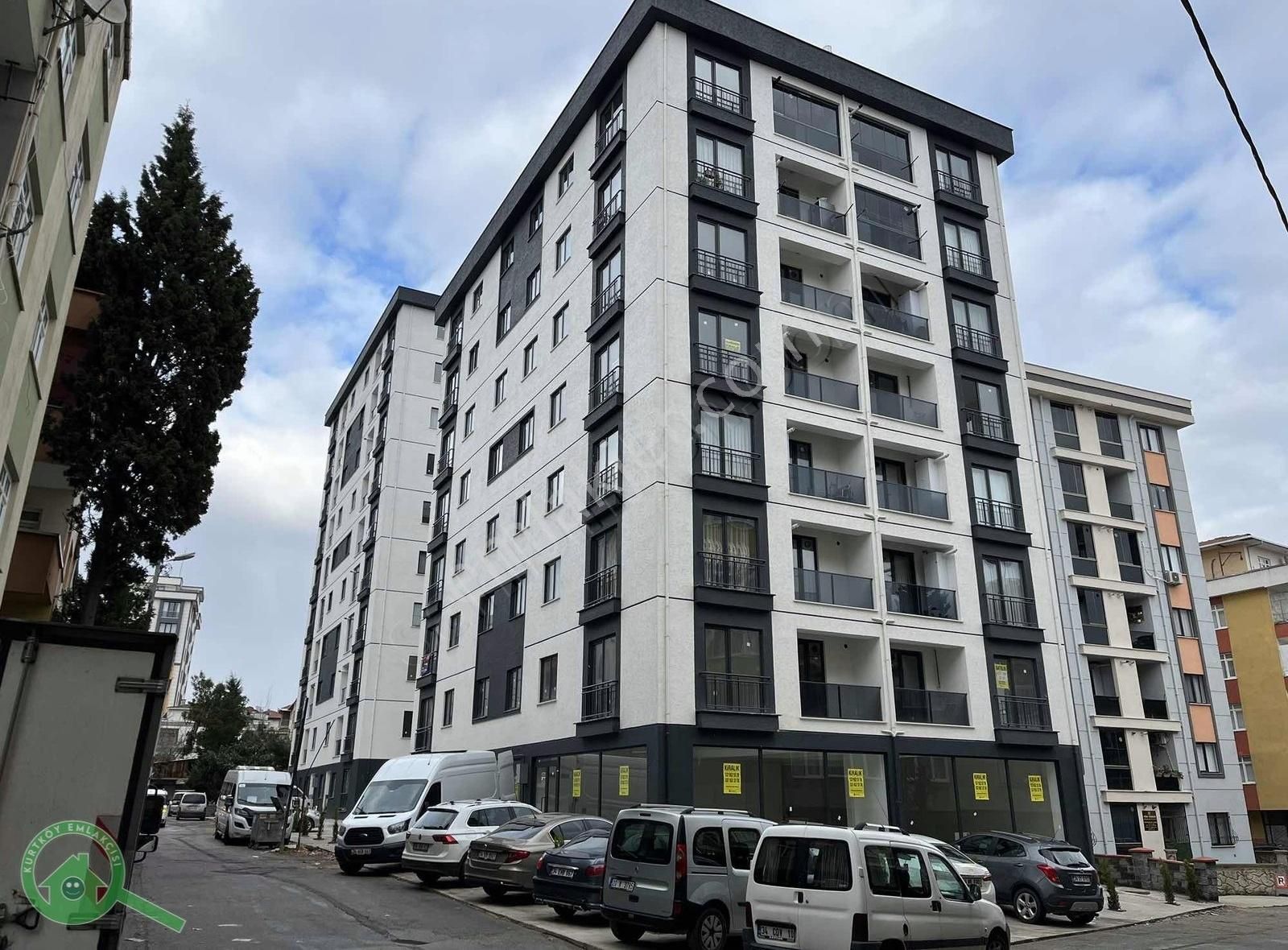 Pendik Çamçeşme'de Satılık 2+1 Kapalı Otoparklı Daire
