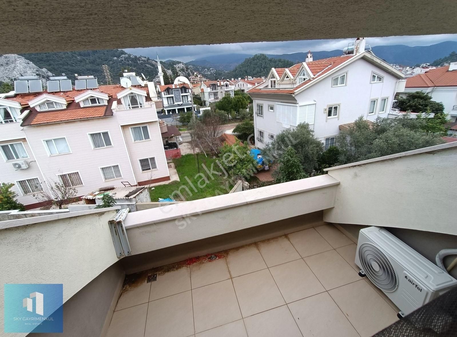 Sky'dan Armutalan'da Oldukça Geniş 255 M2 Satılık A Plus Daire
