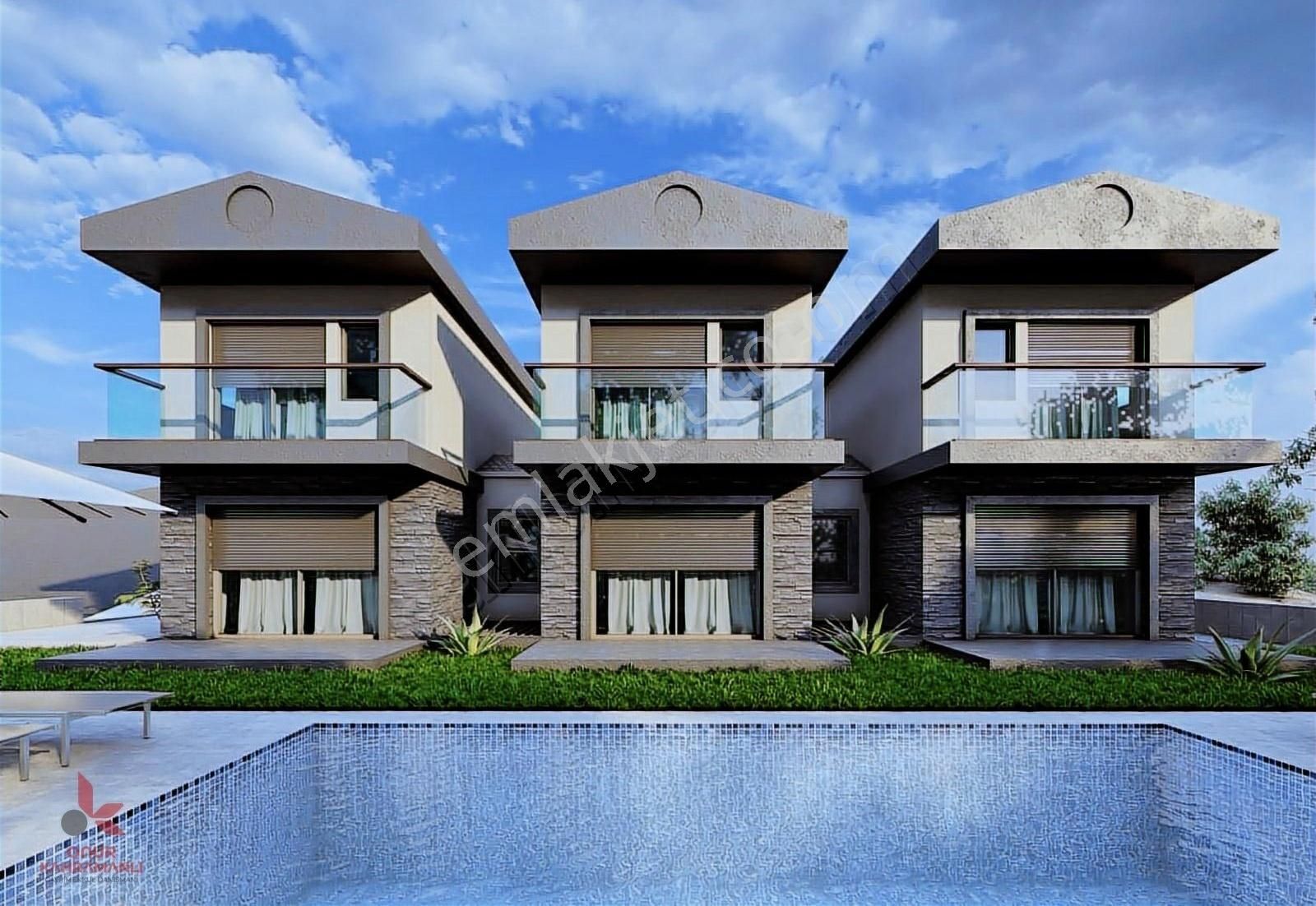 Burgazarkasında Eşsiz Konumda Deniz Manzaralı 3+1 Villa!