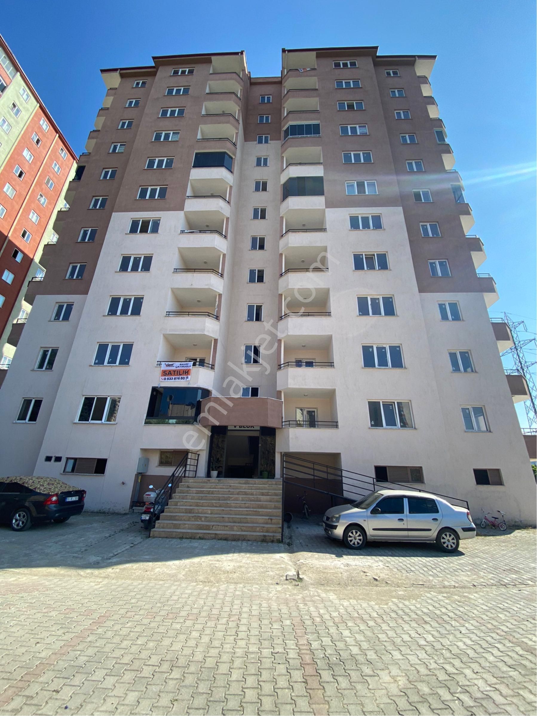 Şehir Hastanesibe Yakın Canikte Satılık Geniş Daire