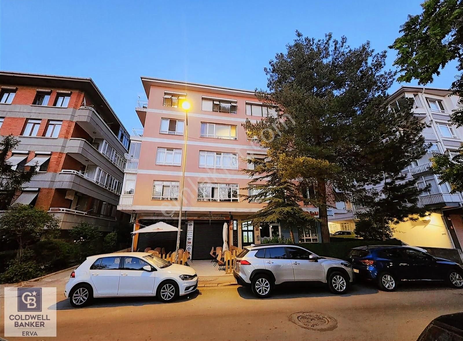 Ayrancı'da Meclise Yakın 3+1 Eşyalı Satılık Daire
