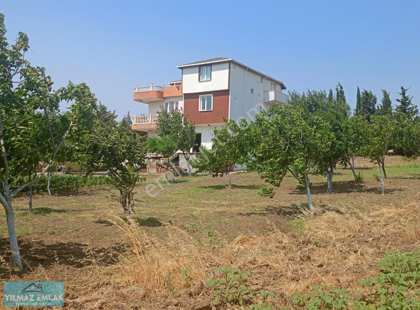 Silivri Seymen Mahallesinde 7156m2 Arsa/tarla