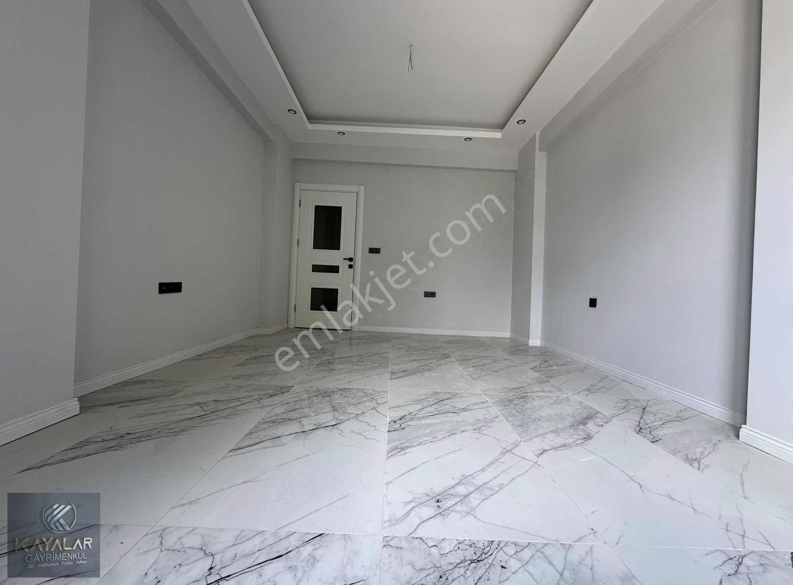 Kamelya Caddesinde 2+1 Lüks Daire - Görsel 19