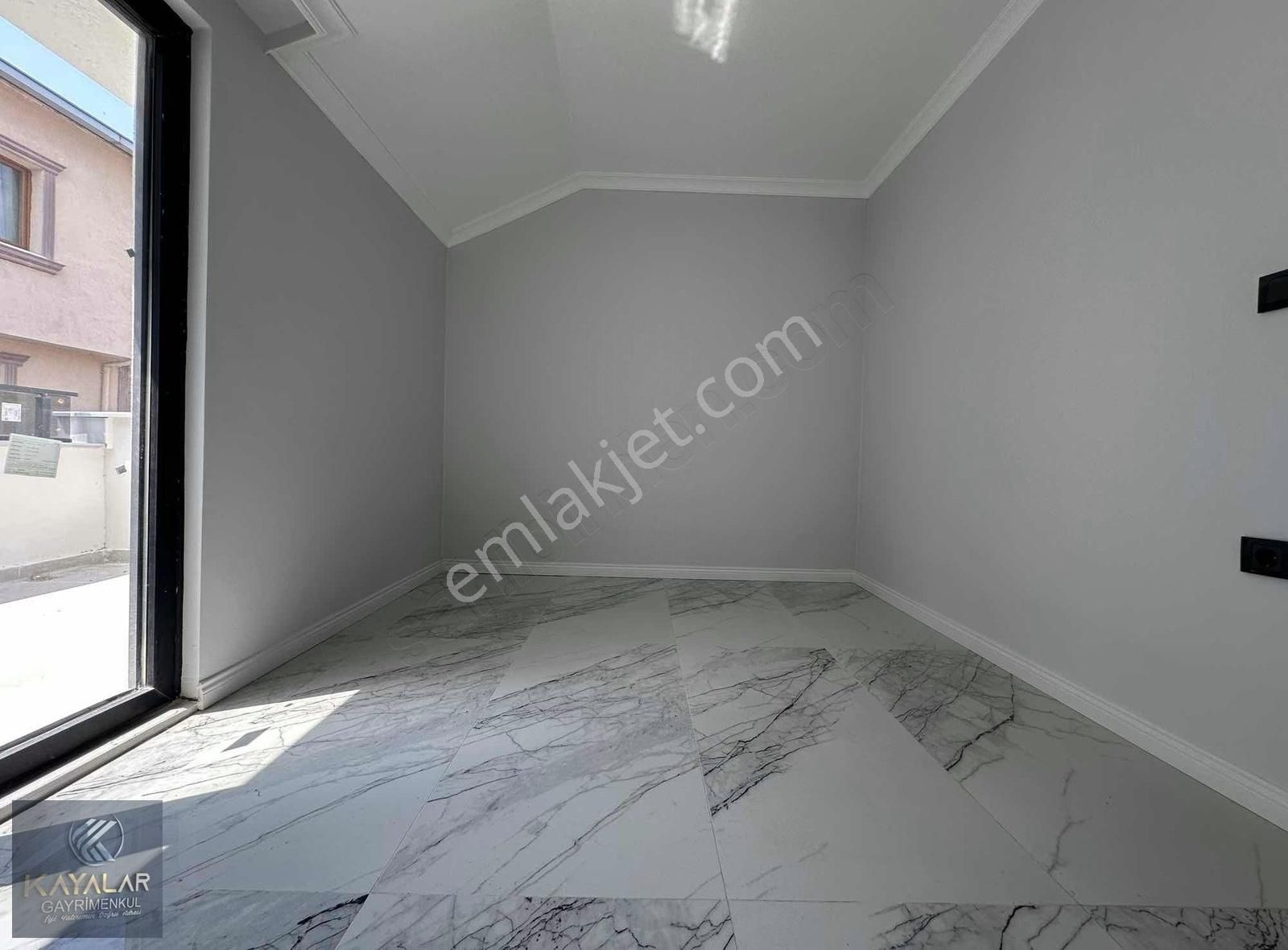 Kamelya Caddesinde 2+1 Lüks Daire - Görsel 16