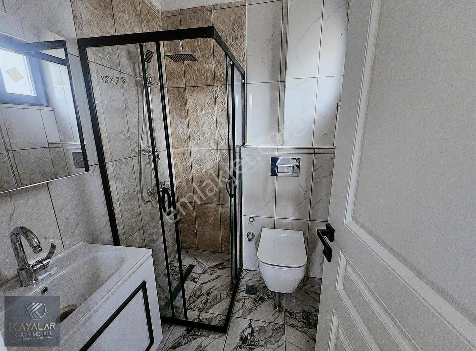 Kayalardan Şehrin En İyi Manzaralı 4+2 Villası - Görsel 17