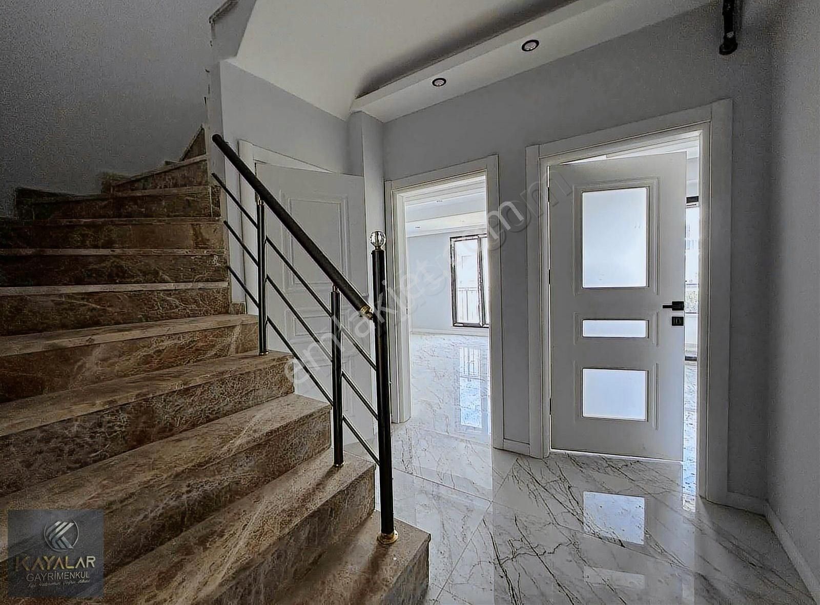 Kamelya Caddesi Üzerinde Lüks 2+1 Dubleks - Görsel 7