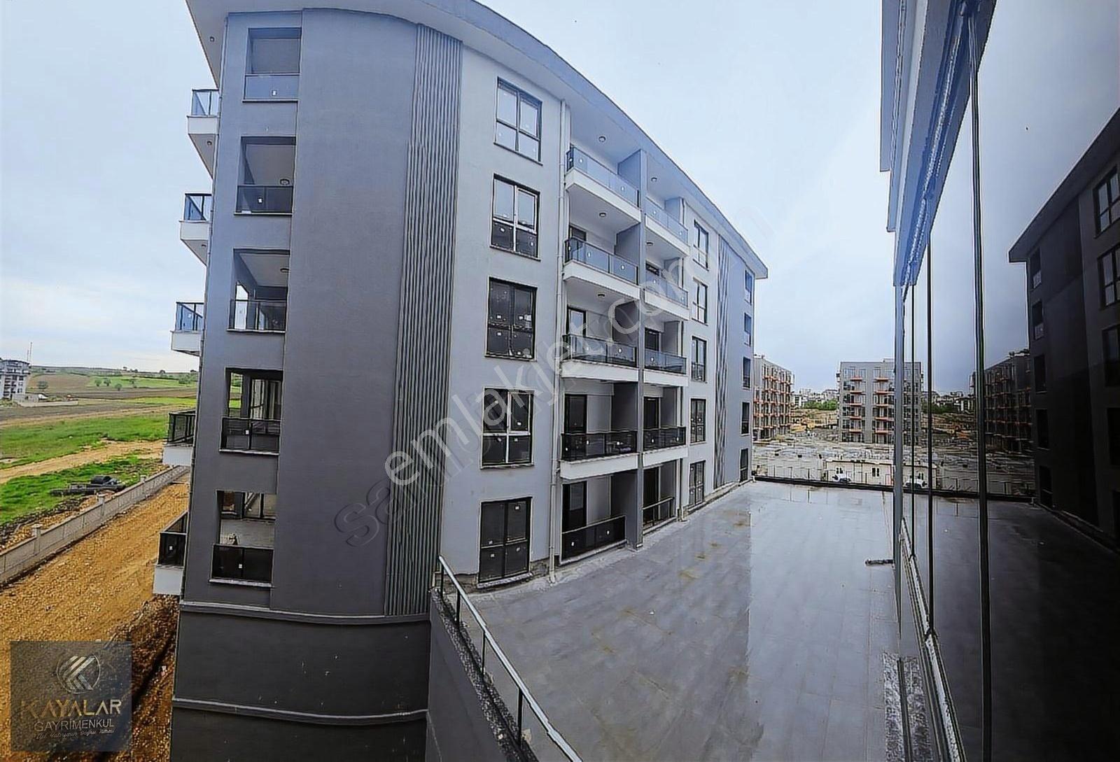 Kayalardan Mükemmel Siteiçi Havuzlu Arakat 2+1 Daire - Görsel 20