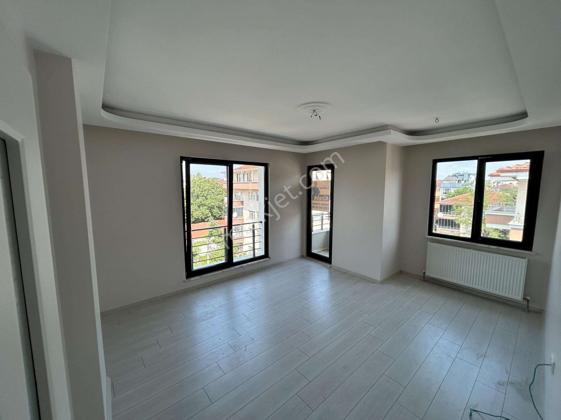 Turyap Soner'den İsmetpaşada Kiralık Ferah 2+1 Daire
