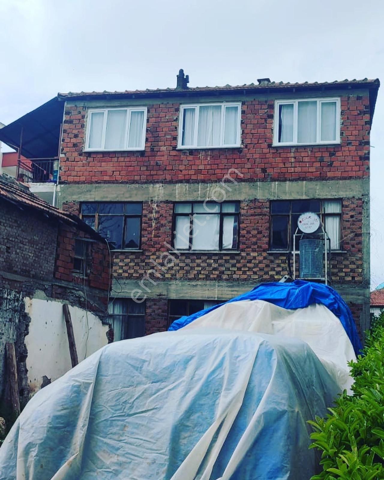 Kumluca Da Satilik Eski Daire Uygun Fiyata