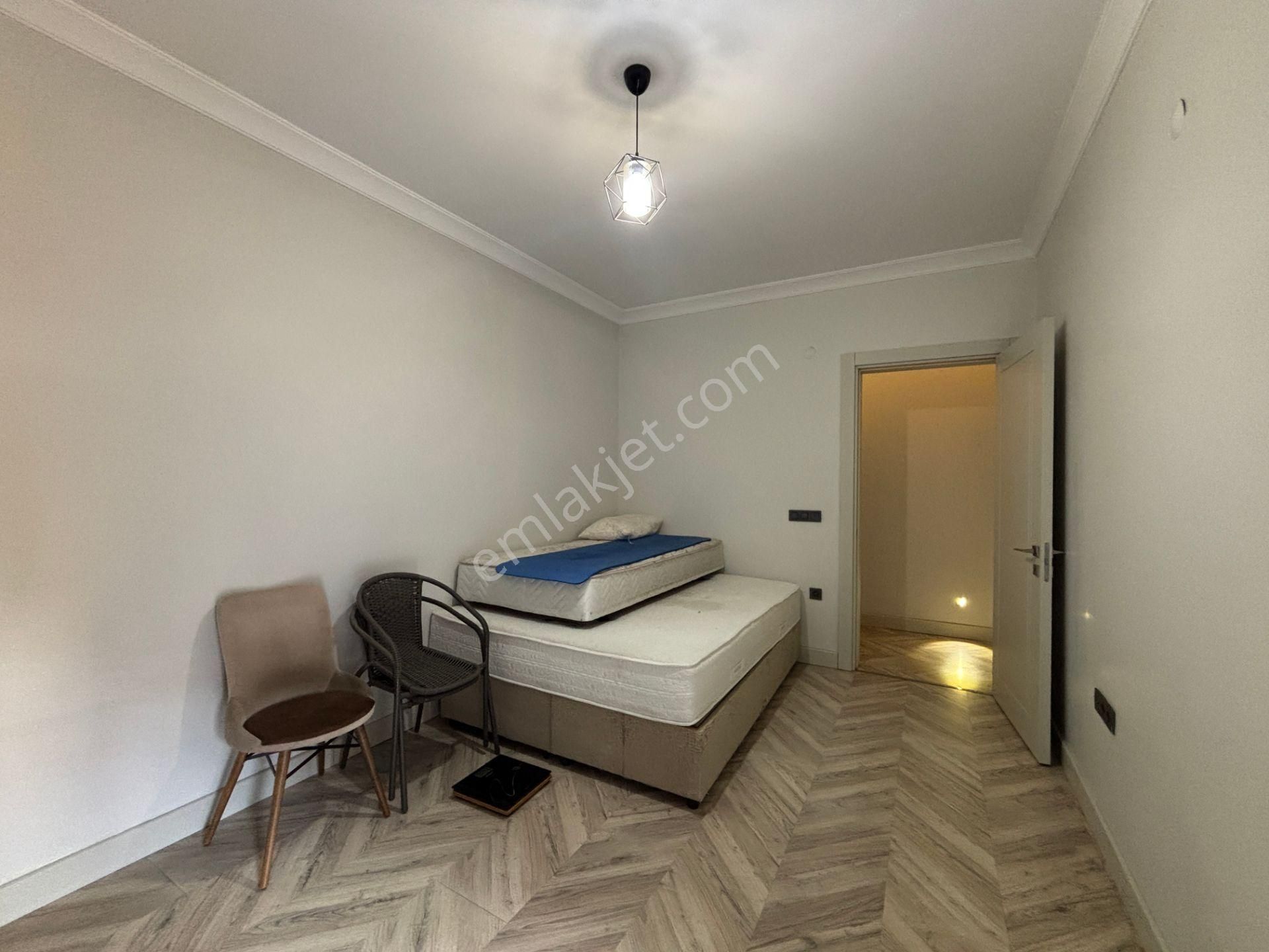 Dostlar Sitesi'nde 3+1 134 M2 Satılık Bahçeli Daire - Görsel 19